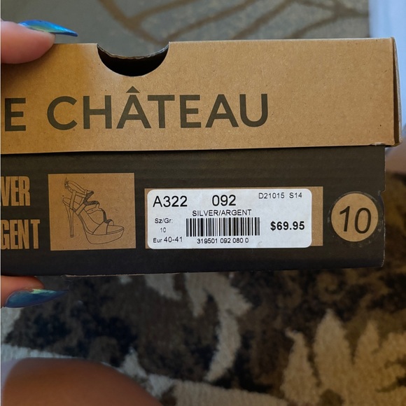 Silver Heels - Picture 5 of 5